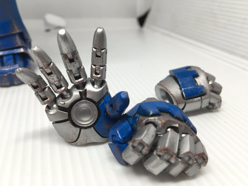 Illustration for article titled Iron Man Figure Is Actually Iron (Well, Close Enough)